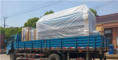 百強洗脫機、折疊機等洗滌設(shè)備再次發(fā)貨江西