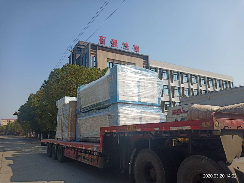 百強(qiáng)洗滌設(shè)備-洗脫機(jī)，烘干機(jī)，燙平機(jī)發(fā)貨四川